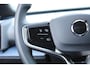 Volvo EX30 Single Motor Extended Range Plus 69 kWh | Stoelverwarming | Google Services | Achteruitrijcamera | Elektrisch bedienbare achterklep | Standkachel | Apple Carplay | Android Auto