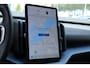 Volvo EX30 Single Motor Extended Range Plus 69 kWh | Stoelverwarming | Google Services | Achteruitrijcamera | Elektrisch bedienbare achterklep | Standkachel | Apple Carplay | Android Auto