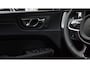 Volvo XC60 2.0 T6 Plug-in hybrid AWD HUD Panodak Leder Navi Camera Elektr. bedienbare achterklep Sfeerverlichting PDC LM velgen BTW auto! SPLINTERNIEUW!