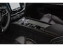 Volvo XC60 2.0 T6 Plug-in hybrid AWD HUD Panodak Leder Navi Camera Elektr. bedienbare achterklep Sfeerverlichting PDC LM velgen BTW auto! SPLINTERNIEUW!