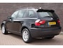 BMW X3 2.0i Introduction, navigatie, mooie en originele auto! Youngtimer N.A.P.