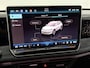 Volkswagen Tiguan 1.5 eHybrid R-Line Plug-in Panoramadak, 360 Camera, Trekhaak, Leder, Head-up display, Elektrische achterklep, Winterpakket, Memory stoelen, 2 jaar garantie