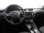 Skoda Octavia Combi 1.4 TSI Greentech Ambition Businessline Climate control Lichtmetalen velgen Parkeersensoren achter Navigatie Trekhaak Cruise control