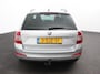 Skoda Octavia Combi 1.4 TSI Greentech Ambition Businessline Climate control Lichtmetalen velgen Parkeersensoren achter Navigatie Trekhaak Cruise control