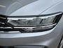 Volkswagen Passat Variant 1.4 TSI PHEV GTE Business / AUTOMAAT/ PANO/ TREKHAAK/ ADAPTIVE CRUISE/ APP-CONNECT/ PARK.SENSOR.V+A/ CAMERA/ STOELVERWARM./ ERGO COMFORT/ KEYLESS/ CLIMA/ NAVI/ 18'' LMV