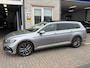 Volkswagen Passat Variant 1.4 TSI PHEV GTE Business / AUTOMAAT/ PANO/ TREKHAAK/ ADAPTIVE CRUISE/ APP-CONNECT/ PARK.SENSOR.V+A/ CAMERA/ STOELVERWARM./ ERGO COMFORT/ KEYLESS/ CLIMA/ NAVI/ 18'' LMV