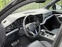 Volkswagen Touareg 3.0 TSi 4MOTION R | Trekhaak | luchtvering | Pano | Keyless