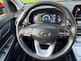 Hyundai Kona Electric Ev Premium 64 kWh SOH 97,7%/3 Fase Laden/Warmtepomp/Trekhaak/Acarplay/Navi/Garantie