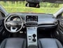 Hyundai Kona Electric Ev Premium 64 kWh SOH 97,7%/3 Fase Laden/Warmtepomp/Trekhaak/Acarplay/Navi/Garantie