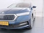 Skoda Octavia Combi 1.0 e-TSi Ambition Mild Hybrid Automaat / Trekhaak / Stuurverwarming / Navigatie / Cruise Adaptive