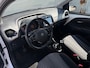 Peugeot 108 1.0 e-VTi Allure | CLIMATE CONTROL| KEYLESS ENTRY&START| CAMERA ACHTER| BLUETOOTH| MISTLAMPEN VOOR