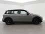 MINI Clubman 1.5 COOPER 136 PK MOONWALK GREY + ZWART DAK | 17 INCH ZWARTE VELGEN | LED | NAVIGATIE