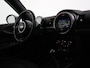 MINI Clubman 1.5 COOPER 136 PK MOONWALK GREY + ZWART DAK | 17 INCH ZWARTE VELGEN | LED | NAVIGATIE