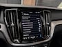 Volvo V60 2.0 B4 Ultra Dark | Pano | 19"| Topv. H/K HiFi | Pilot | HUD | Blis | Memo 2x |