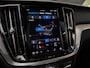 Volvo V60 2.0 B4 Ultra Dark | Pano | 19"| Topv. H/K HiFi | Pilot | HUD | Blis | Memo 2x |