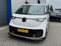 Volkswagen ID. Buzz 1st 77kWh | Red Accent pakket | IQ Light | 5 Persoons | 2x elektrisch schuifdeur | Trekhaak