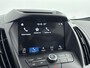 Ford Kuga 1.5 EcoBoost Titanium | Stoel & Stuurverwarming | Trekhaak | Parkeersensoren | Climate & Cruise Control | Navigatie | Keyless Entry | Voorruitverwarming |