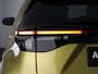 Toyota Yaris Cross 1.5 Hybrid Executive Bi-Tone | Panoramadak | Dodehoek Detectie | HUD | Navigatie