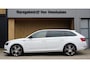 Skoda Superb Combi 1.8 TSI 180pk Sportline Business dsg Pano Elek.trekhaak Keyless Canton Stoelverw *NL auto* Maxton DAB 19 inch LM Cruise Standkachel *198201km*
