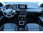 Dacia Jogger 1.0 TCe 100Pk ECO-G Extreme 7p. | Draadloze Carplay | Parkeersensoren & Camera | Climate Control | Isofix | Automatische Verlichting & Regensensoren | Keyless Entry |
