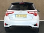 Toyota Yaris 1.5 VVT-i Y20 - ORIGINEEL NEDERLANDSE AUTO - AFKOMSTIG VAN 2E EIGENAAR - LAGE KM STAND - 15 INCH LICHT METALEN VELGEN - CLIMATE CONTROL - NAVIGATIE - KEYLESS ENTRY/ START - CAMERA - BOTSWAARSCHUWINGSYSTEEM - 6 VERSNELLINGEN