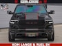 Dodge Ram LIMITED | TRAINHORN | | HUD | UITLAATKLEP | LUCHTVERING | STRIPING | PANODAK | BOM VOL | BLAUW VOORRUIT | 5.7 V8 HEMI 402PK | DC | DUBBELE CABINE | 5 PERSOONS | GRIJSKENTEKEN PICK UP | EERSTE EIGENAAR | OPEN UITLAAT KLEP & TRAIN HORN | | De specialist in Amerikaanse pick‑ups in Nederland en Europa.