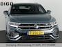 Volkswagen T-Roc 1.5 TSI R-Line GARANTIE TOT 09/2033! . STOEL VERWARMING . PARKEERSENSOREN V & A . ADAPTIEVE CRUISE CONTROL .
