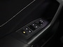 Volkswagen T-Roc 1.5 TSI R-Line GARANTIE TOT 09/2033! . STOEL VERWARMING . PARKEERSENSOREN V & A . ADAPTIEVE CRUISE CONTROL .
