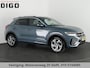 Volkswagen T-Roc 1.5 TSI R-Line GARANTIE TOT 09/2033! . STOEL VERWARMING . PARKEERSENSOREN V & A . ADAPTIEVE CRUISE CONTROL .