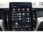 Volvo XC60 2.0 T8 Plug-in hybrid AWD Ultra Dark Exec. Ed. | Extra getint glas | Geluidsisolerend glas | Achterbank verwarmd | Apple carplay/ Android auto | Electric climate control | Elektrisch glazen panorama-dak | 21" lichtmetalen velgen | Actieve luchtvering | Voorstoelen met massagefunctie | Voorstoelen verwarmd |
