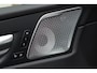Volvo XC60 2.0 T8 Plug-in hybrid AWD Ultra Dark Exec. Ed. | Extra getint glas | Geluidsisolerend glas | Achterbank verwarmd | Apple carplay/ Android auto | Electric climate control | Elektrisch glazen panorama-dak | 21" lichtmetalen velgen | Actieve luchtvering | Voorstoelen met massagefunctie | Voorstoelen verwarmd |