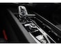 Volvo XC60 2.0 T8 Plug-in hybrid AWD Ultra Dark Exec. Ed. | Extra getint glas | Geluidsisolerend glas | Achterbank verwarmd | Apple carplay/ Android auto | Electric climate control | Elektrisch glazen panorama-dak | 21" lichtmetalen velgen | Actieve luchtvering | Voorstoelen met massagefunctie | Voorstoelen verwarmd |