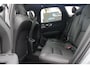 Volvo XC60 2.0 T8 Plug-in hybrid AWD Ultra Dark Exec. Ed. | Extra getint glas | Geluidsisolerend glas | Achterbank verwarmd | Apple carplay/ Android auto | Electric climate control | Elektrisch glazen panorama-dak | 21" lichtmetalen velgen | Actieve luchtvering | Voorstoelen met massagefunctie | Voorstoelen verwarmd |