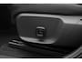 Volvo EX30 Cross Country P5 Long Range Ultra Europa 69 kWh | Apple Carplay/Android Auto | Electronic climate control | 19" lichtmetalen velgen | Panorama dak | Parkeer assistent | Parkeersensoren voor en achter | Voorstoelen verwarmd | Warmtepomp |