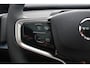 Volvo EX30 Cross Country P5 Long Range Ultra Europa 69 kWh | Apple Carplay/Android Auto | Electronic climate control | 19" lichtmetalen velgen | Panorama dak | Parkeer assistent | Parkeersensoren voor en achter | Voorstoelen verwarmd | Warmtepomp |