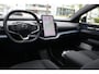 Volvo EX30 Cross Country P5 Long Range Ultra Europa 69 kWh | Apple Carplay/Android Auto | Electronic climate control | 19" lichtmetalen velgen | Panorama dak | Parkeer assistent | Parkeersensoren voor en achter | Voorstoelen verwarmd | Warmtepomp |
