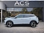 Peugeot 2008 1.2i Allure 131pk | 2025 | Premium kleur | Leder | Fabr. gar. | Zeer nette staat!