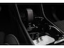 Volvo EX40 Single Motor Extended Range Ultra Black Ed. 82 kWh | Apple Carplay/Android Auto | Electronic climate control | Panoramadak | 20" lichtmetalen velgen | Voorstoelen verwarmd | Warmtepomp |
