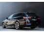 BMW 5-Serie Touring 520i M-Sport Pro 208PK|BTW|Pano|Camera|HUD|H&K|Laser|Iconic Sounds|Sfeer|Trekhaak e.o