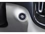 Volvo XC40 T5 247PK AWD Inscription Automaat / Navigatie / Adaptive Cruise control / 360 Camera / 20'' velgen / Panorama schuif-kanteldak / Harman Kardon / Elektrisch verstelbare stoelen met geheugen / Stoelverwarming v+a / Stuurverwarming / Trekhaak