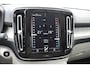 Volvo XC40 T5 247PK AWD Inscription Automaat / Navigatie / Adaptive Cruise control / 360 Camera / 20'' velgen / Panorama schuif-kanteldak / Harman Kardon / Elektrisch verstelbare stoelen met geheugen / Stoelverwarming v+a / Stuurverwarming / Trekhaak