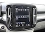 Volvo XC40 T5 247PK AWD Inscription Automaat / Navigatie / Adaptive Cruise control / 360 Camera / 20'' velgen / Panorama schuif-kanteldak / Harman Kardon / Elektrisch verstelbare stoelen met geheugen / Stoelverwarming v+a / Stuurverwarming / Trekhaak