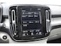Volvo XC40 T5 247PK AWD Inscription Automaat / Navigatie / Adaptive Cruise control / 360 Camera / 20'' velgen / Panorama schuif-kanteldak / Harman Kardon / Elektrisch verstelbare stoelen met geheugen / Stoelverwarming v+a / Stuurverwarming / Trekhaak