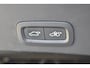 Volvo XC40 T5 247PK AWD Inscription Automaat / Navigatie / Adaptive Cruise control / 360 Camera / 20'' velgen / Panorama schuif-kanteldak / Harman Kardon / Elektrisch verstelbare stoelen met geheugen / Stoelverwarming v+a / Stuurverwarming / Trekhaak