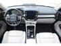 Volvo XC40 T5 247PK AWD Inscription Automaat / Navigatie / Adaptive Cruise control / 360 Camera / 20'' velgen / Panorama schuif-kanteldak / Harman Kardon / Elektrisch verstelbare stoelen met geheugen / Stoelverwarming v+a / Stuurverwarming / Trekhaak