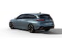 Peugeot e-308 Business | Elektrische parkeerrem | Extra getinte achterste zijruiten en achterruit | ISOFIX-bevestigingspunten voor drie kinderzitjes. Op de passagiersstoel en de buitenste zitplaatsen van de achterbank