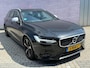 Volvo V90 2.0 T4 R-Design | Achteruitrijcamera | Parkeersensoren | Elektrische Achterklep | Sportstoelen | LED Koplampen Adaptief | Navigatie | Apple Carplay | Android Auto | Stoelverhogers | Stoelverwarming | Cruise Control Adaptief | BLIS