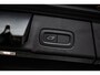 Volvo V90 2.0 T4 R-Design | Achteruitrijcamera | Parkeersensoren | Elektrische Achterklep | Sportstoelen | LED Koplampen Adaptief | Navigatie | Apple Carplay | Android Auto | Stoelverhogers | Stoelverwarming | Cruise Control Adaptief | BLIS