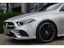 Mercedes-Benz A-klasse 250 AMG Line PANORAMADAK | SFEERVERLICHTING | NIGHT-PAKKET | KEYLESS | LED | CAMERA | ENZ