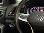 Volkswagen T-Roc 1.5 TSI R-Line Black Style | Panorama|IQ.Light|ACC|Discover Pro|Beats | Trekhaak | Camera | Trekhaak